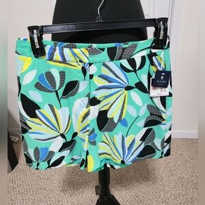 Kaari Blue, size 10, floral shorts